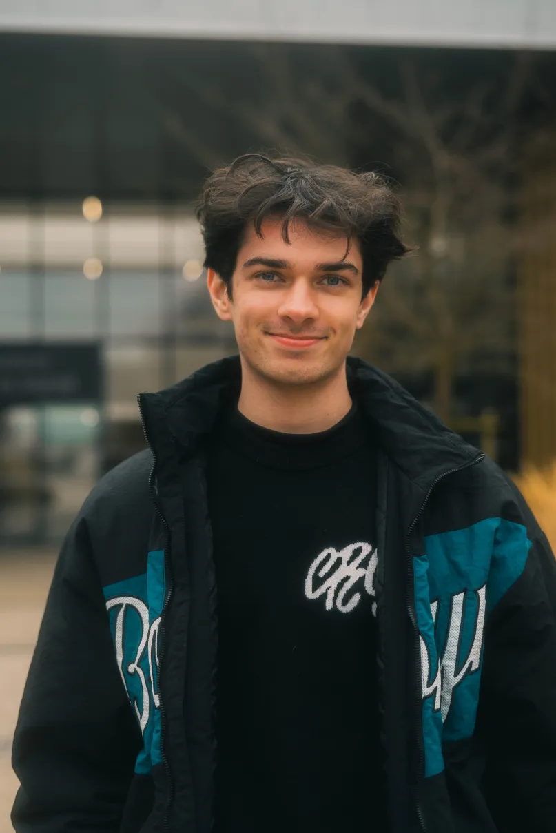 Portrait de Bryan Thierry, webdesigner et développeur front-end